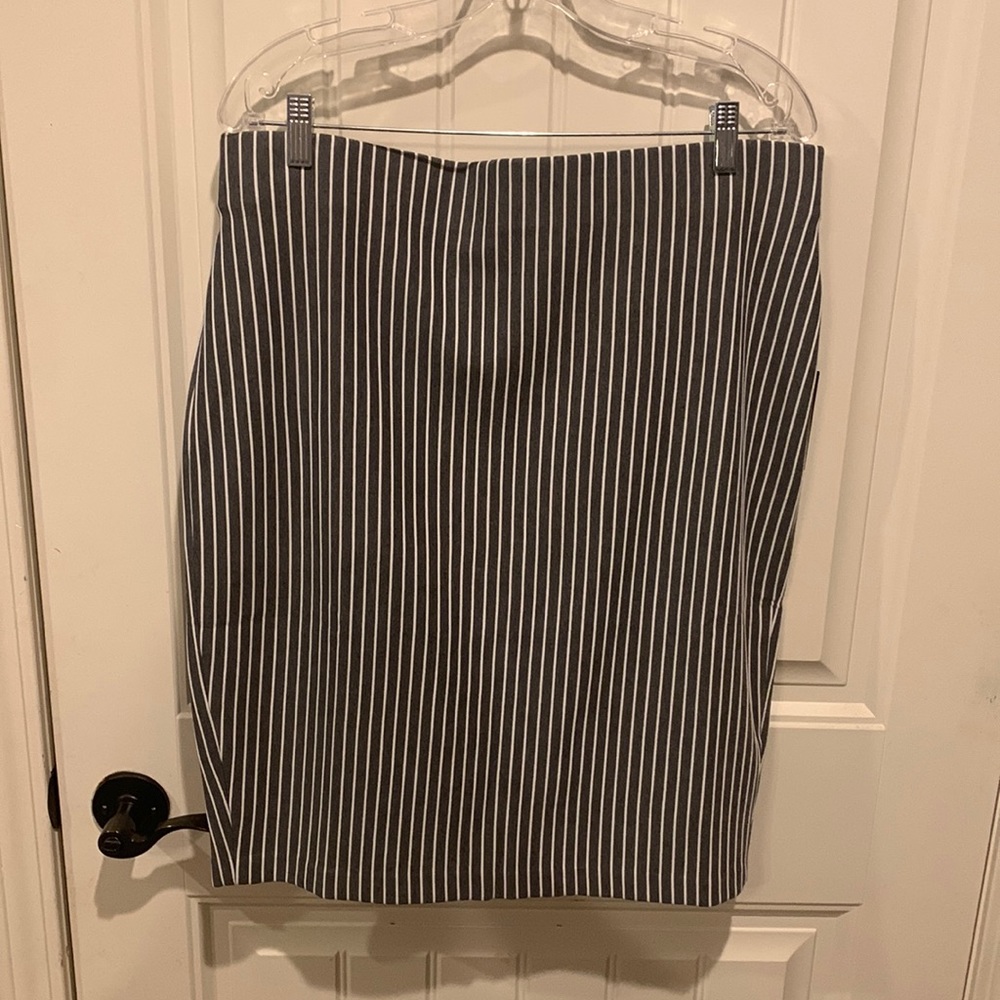 Grey skirt with white stripes…zipper detail in the back Size 16